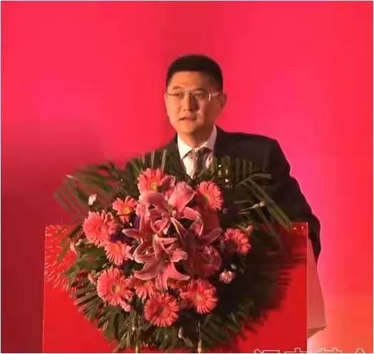 泓德基金实现股权变更,8家自然人股东公募从0