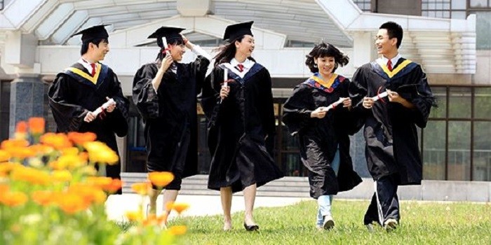 农村出来的大学生,要不要再花三年时间来读研