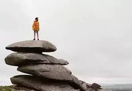 在哪跌倒,未必要在哪站起来丨可读