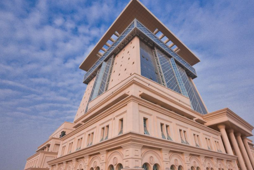 高校留学生愿意在国外漂泊,也不愿意回国?网友