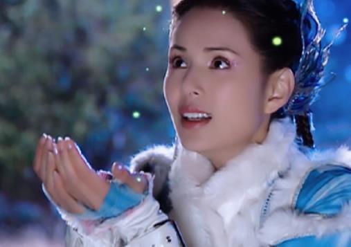 这部TVB剧才叫阵容强大，李若彤袁洁莹回归，全是童年女神