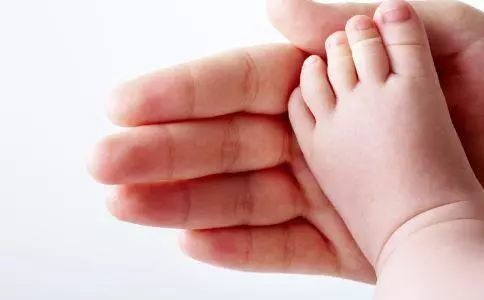 宝宝是不是脑瘫,需要专业医生来判断