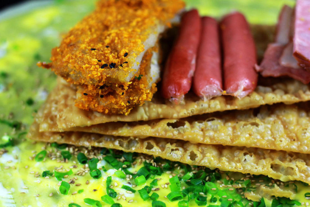 做煎饼果子的面糊配比是怎样的?让山东沂水煎