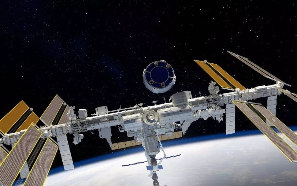 飞船钻孔漏气 火箭发射失败 国际空间站三名宇航员将何去何从