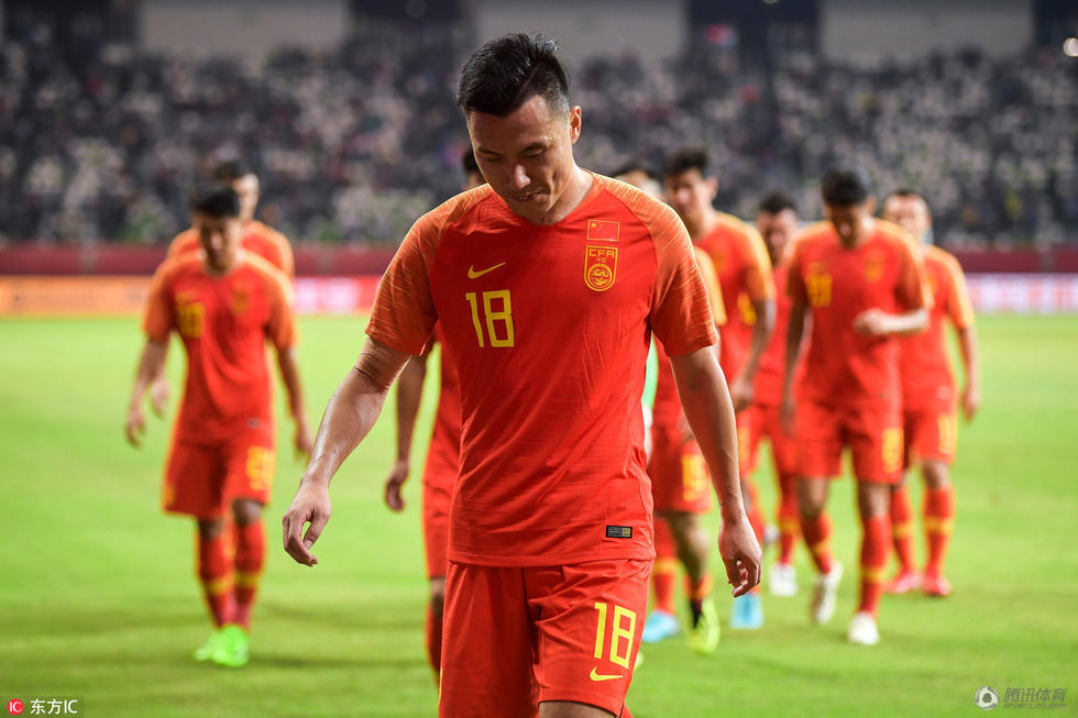 郜林屡与进球擦肩是为什么 迷茫状态或非技术