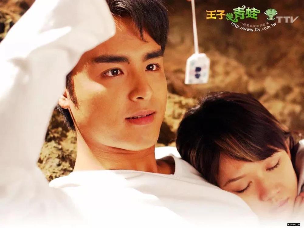 《王子变青蛙》再次翻拍，这个最美女配也没人能超越