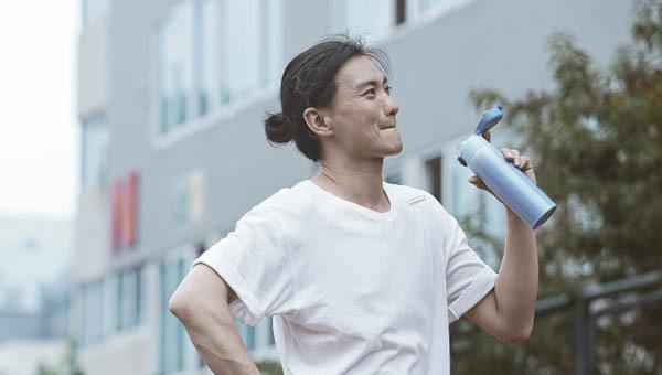 周一围工作室点赞diss杨颖演技微博黄晓明也莫