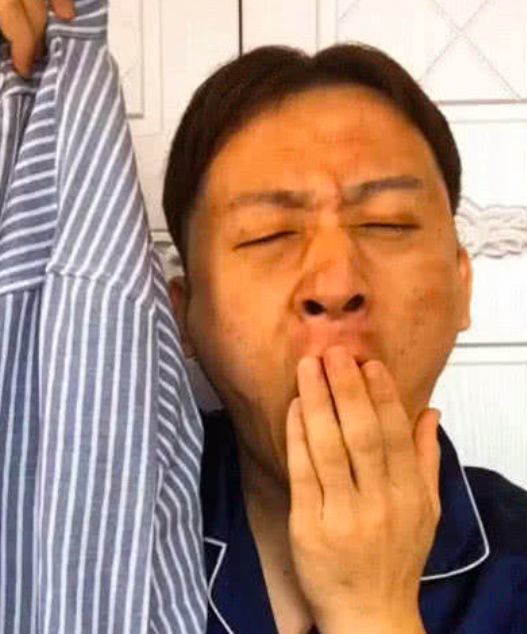 男子天生丑陋邋遢,化妆秒变"男神",网友:不卸妆不缺