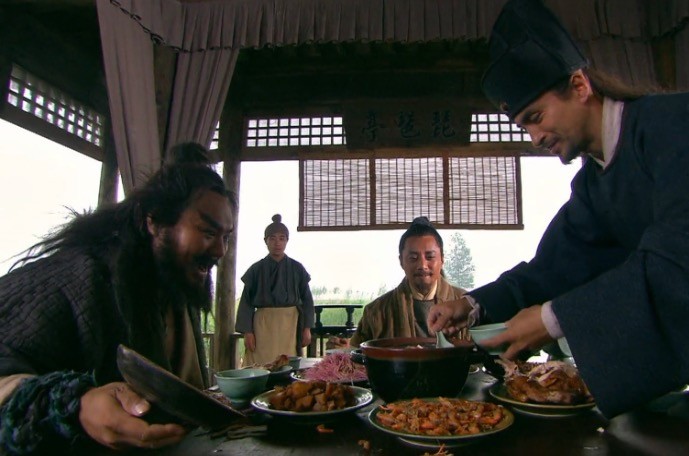 《水浒传》忍字头上一把刀,李逵为了忍,受着吞