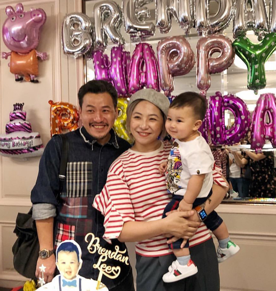 胡杏儿夫妇再为儿子举行周岁生日派对,宝宝萌呆出镜可爱爆表