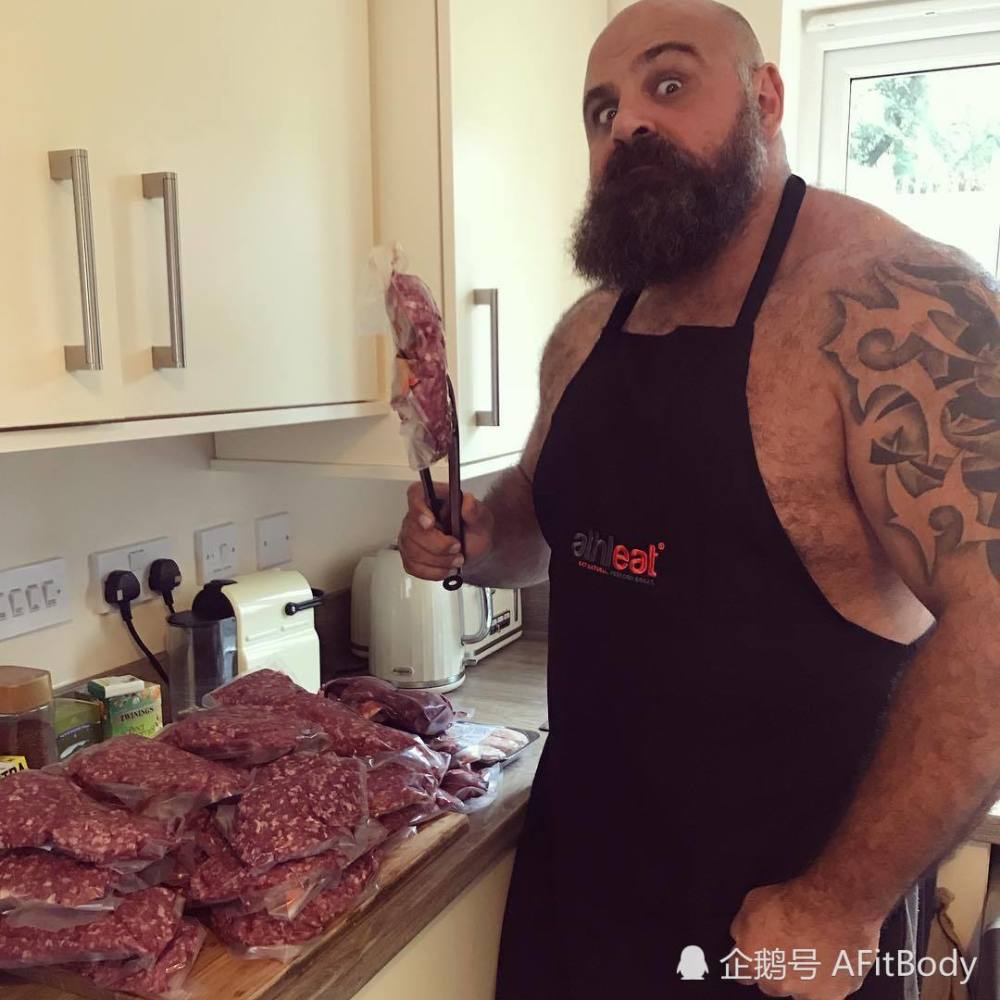 一天吃20斤牛肉,硬拉800斤,外表是胖子,力量却爆棚