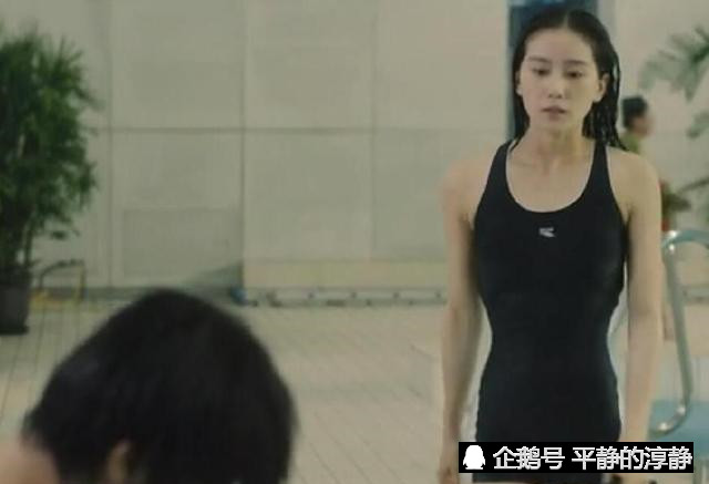 女神刘诗诗穿泳装出镜,撩头发动作太迷人,让人看得眼睛都直了