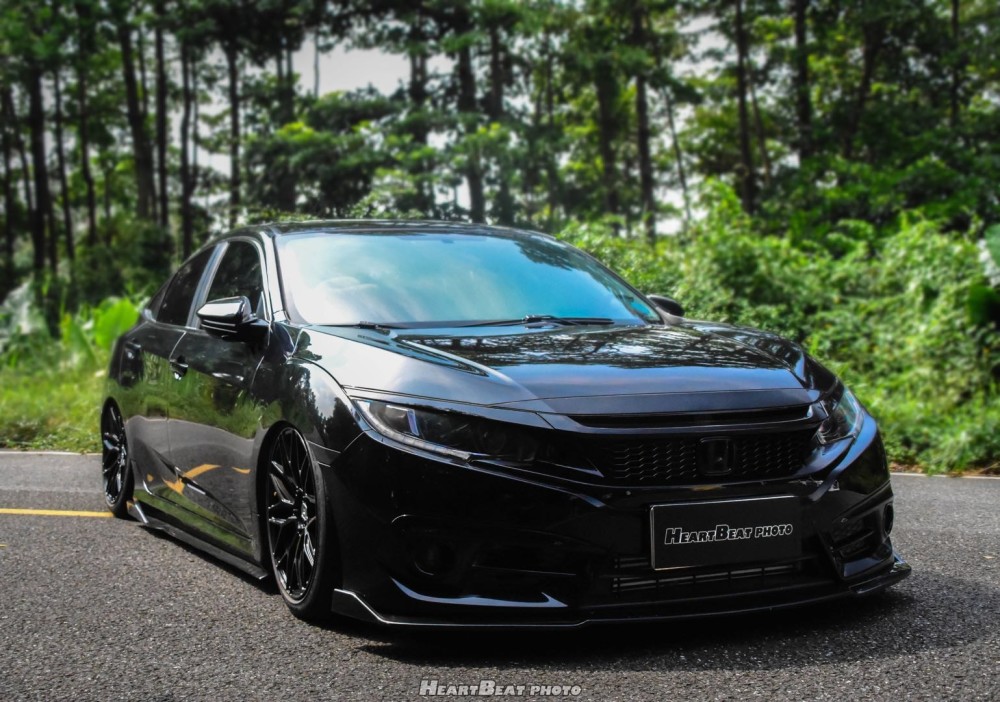 广州车友打造低趴10代本田思域,黑武士的风格