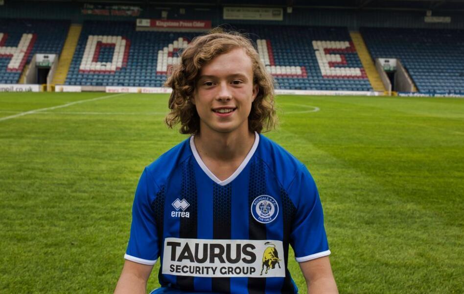 当U25国足还在军训 这个15岁英格兰小孩踢上