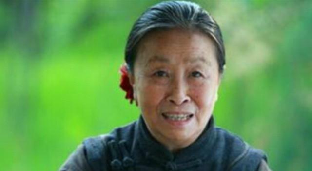 82岁张少华全家照,亲生儿子不争气,女儿美丽贤淑,女婿