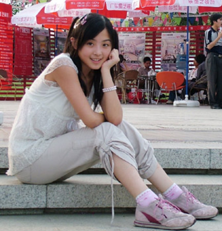 15岁获选秀季军，17岁登福布斯，失业5年后成刘德华干女儿！