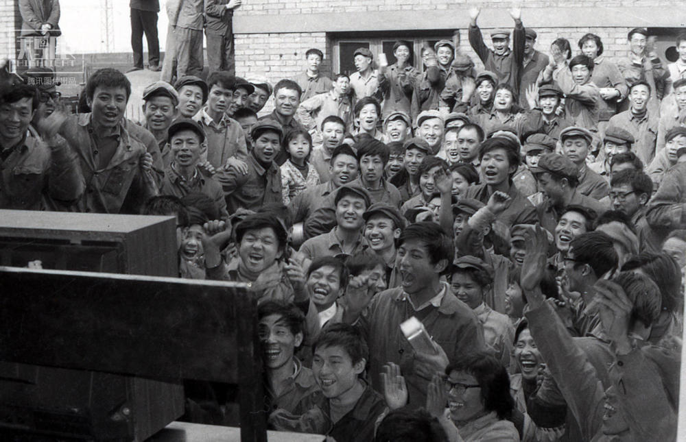 弄潮儿:1981年女排首次夺取世界冠军 举国沸腾