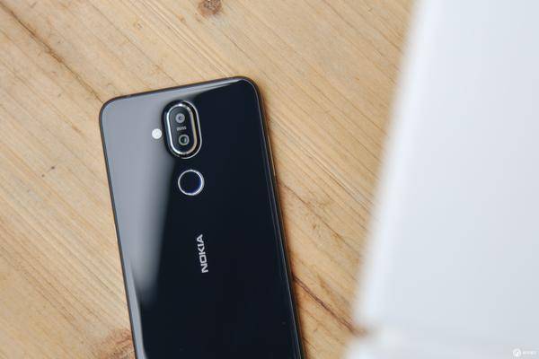 跟随潮流,用料十足,这是刚刚发布的诺基亚 X7