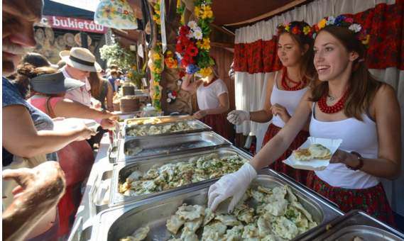为何外国人感叹吃不起中国普通美食饺子?