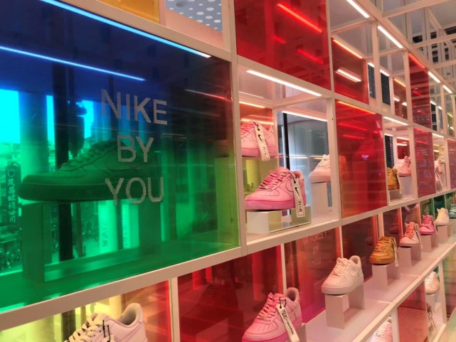 开通微信小程序后 耐克首家创新旗舰店在上海