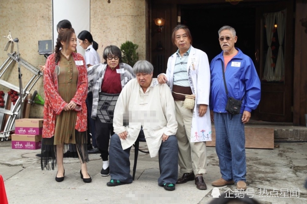 留眼睛表情头唏嘘引现身,不坐轮椅的他经典痛表情爱心蘑菇包图片