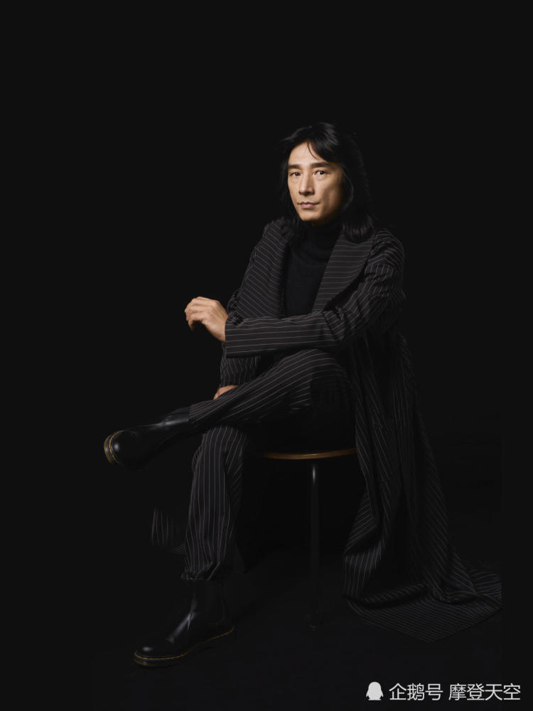 丁武签约摩登天空推出首支个人单曲 将以艺术家身份呈现概念专辑