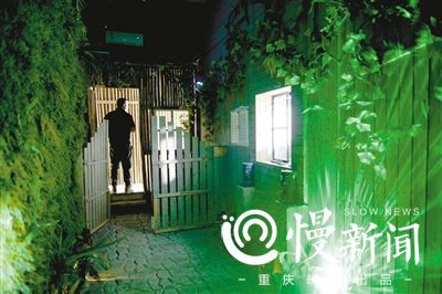 重庆男子玩密室逃脱中 90%通关还参与游戏策
