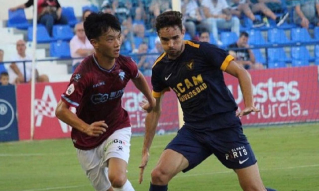 沪上逐鹿:上港战苏宁定冠军归属 申花成就归化