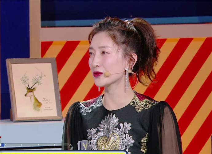 江疏影谈前任胡歌脸红,被问胡歌结婚是否参加