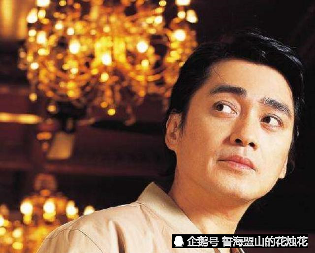 饰演田归农的是汤镇宗,他曾在电视剧《封神榜》中饰演过伯邑考,还在