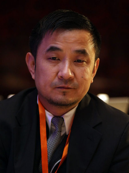 中弘股份董事长_中弘集团董事长徐浩