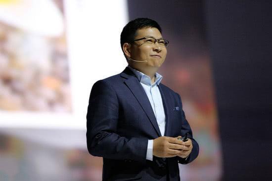 余承东再次确认:华为首款5G手机将配折叠屏,明