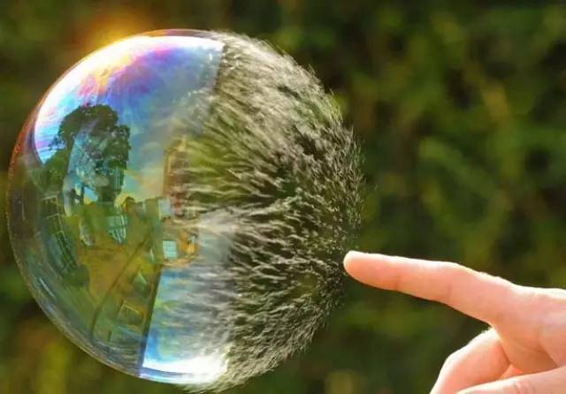 股票暴跌危机来袭,喊了多日的创投泡沫还是要