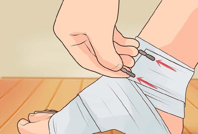 生活健康:脚踝受伤了,如何正确包扎脚踝?