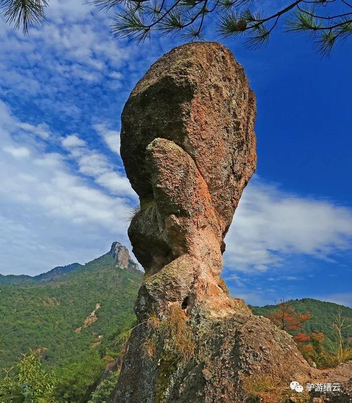 正所谓"无限风光在险峰", 山顶的风光绝不会辜负这一路艰辛, 你,敢来