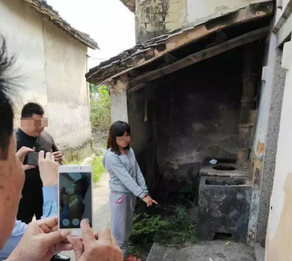 普宁一小孩被绑在老房子门前,嫌疑人已被警方捉拿归案!