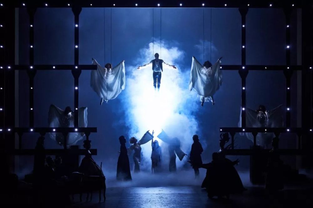 在法扎盛开的北京,《摇滚莫扎特》出圈了吗?