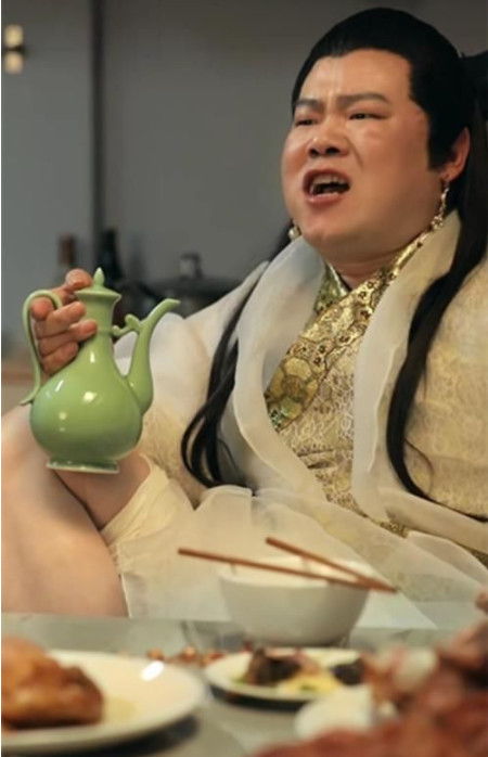 看了岳云鹏版白娘子,再看张伟的白素贞,网友:差距不是