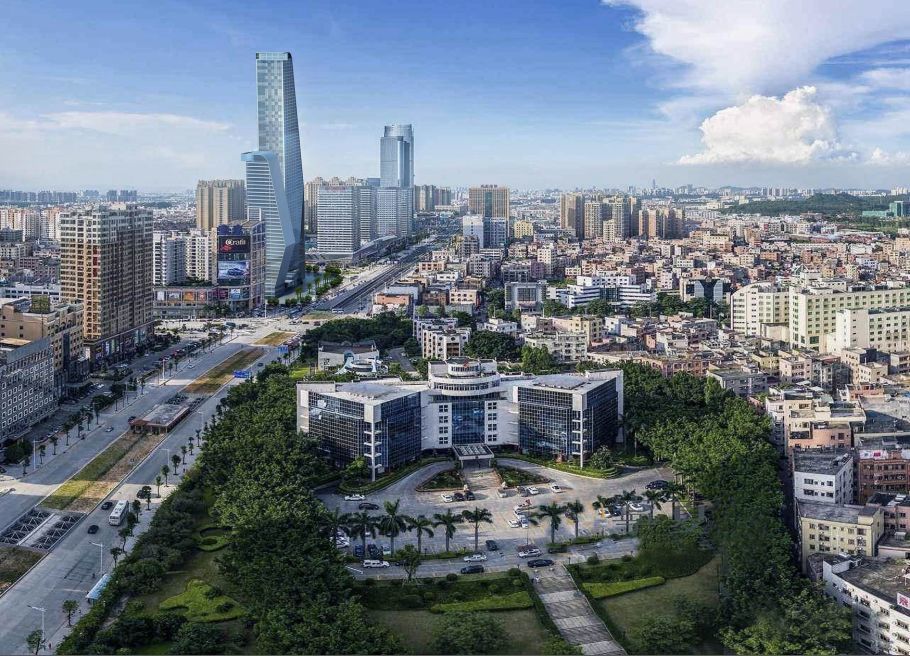 目前会员企业130家,覆盖包括黄金珠宝,房地产,家具,酒店,金融等领域