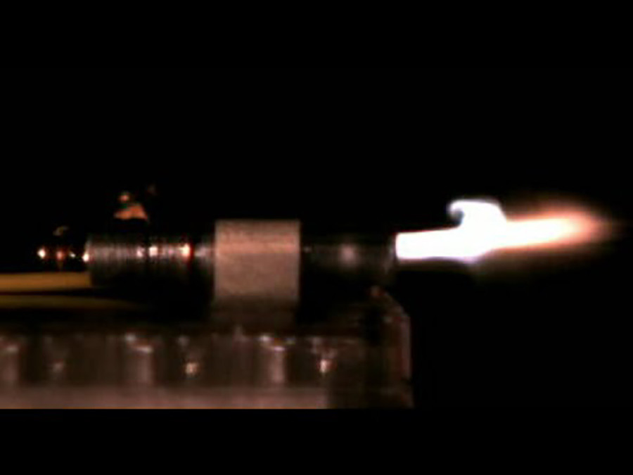 国产新概念电热化学炮首次曝光:超过6倍音速!