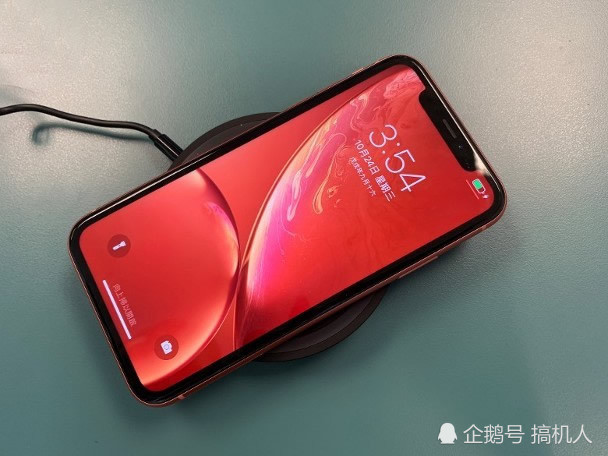 港版珊瑚色iPhoneXR开箱评测:手感不输iPhon