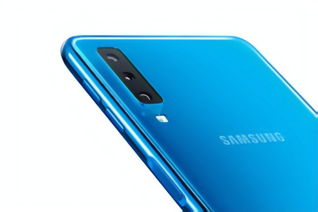 傳三星A8s下月末登場 首發(fā)屏內(nèi)攝像頭技術(shù)或售4K以上