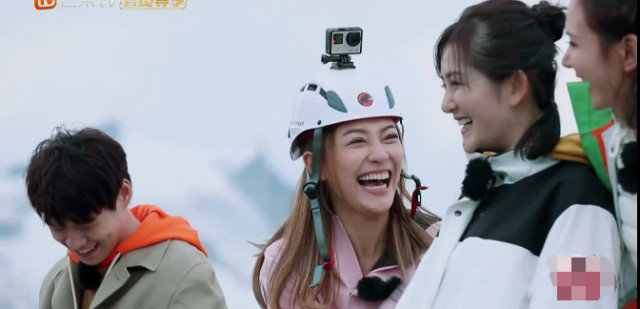 颖儿坚持登顶,谢娜调皮回应节目组让程莉莎惊