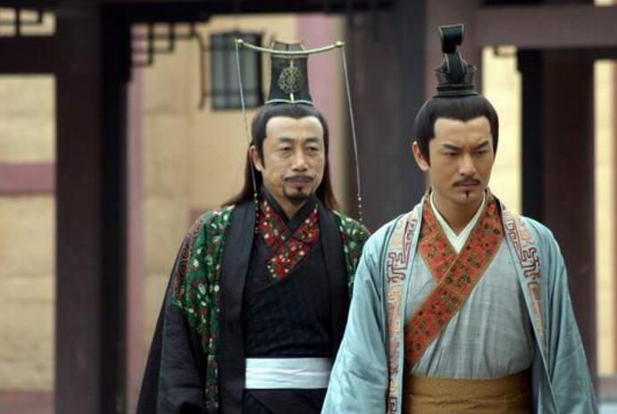 他捡漏成皇帝,27天被废为平民,刑场上被紧急释