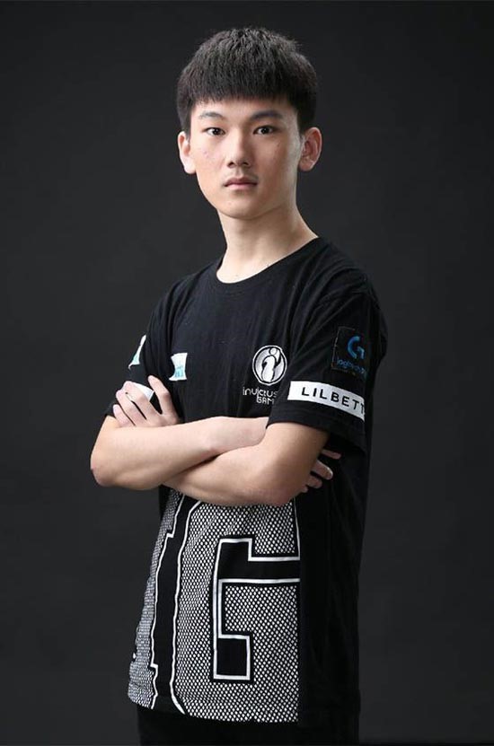 全网都在心疼的阿水到底是谁?王思聪曾花100