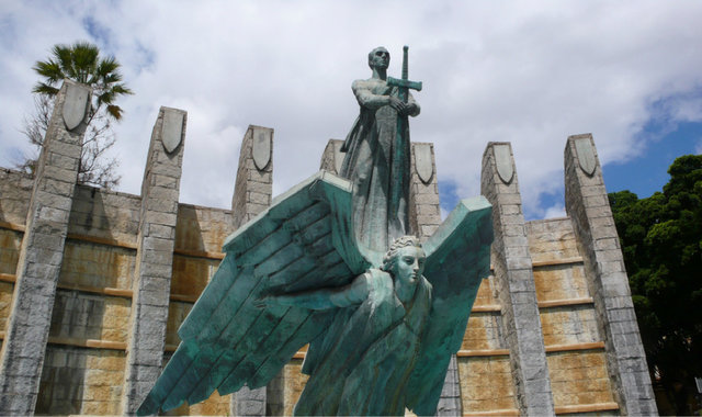 回溯弗朗哥时期历史细节,这位西班牙女作家认