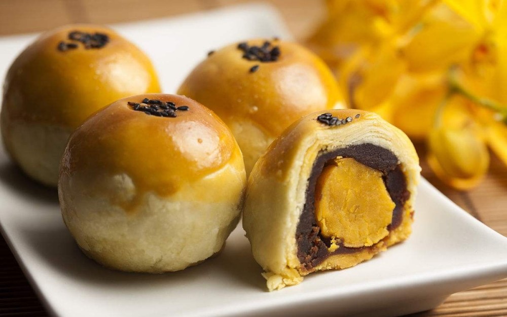 蛋黄酥,用新鲜鸡蛋黄就能做,美味赛过面包房