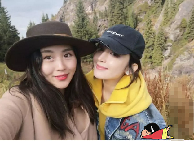 古力娜扎晒游玩照,却被粉丝吐槽不露脸,颜值这