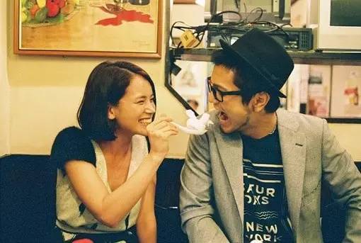 两个人在壹起久了,会怎样?