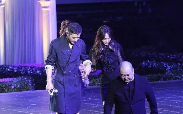 唐嫣罗晋结婚:遇过渣男怕什么,照样嫁给爱情